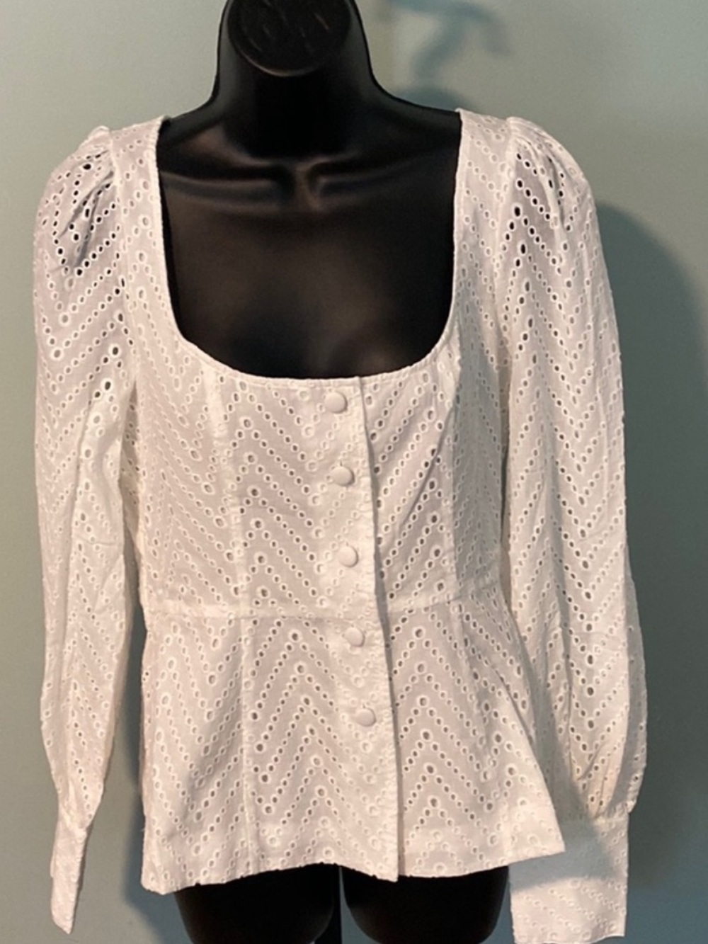 Who what wear size small white eyelet peplum top